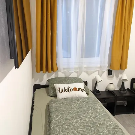 U Lazara 쿤타호라