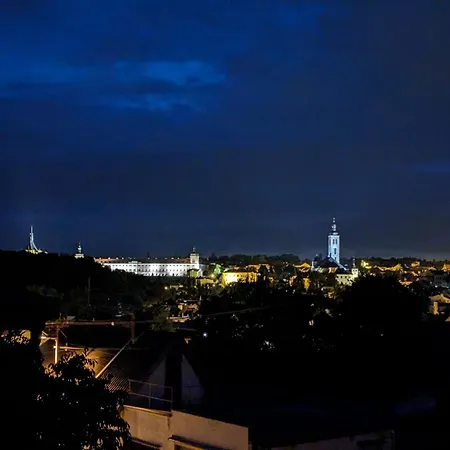 U Lazara * 쿤타호라