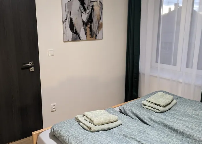 U Lazara קונטה הורה