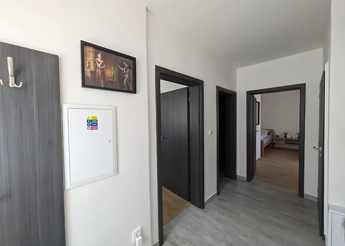 U Lazara * קונטה הורה